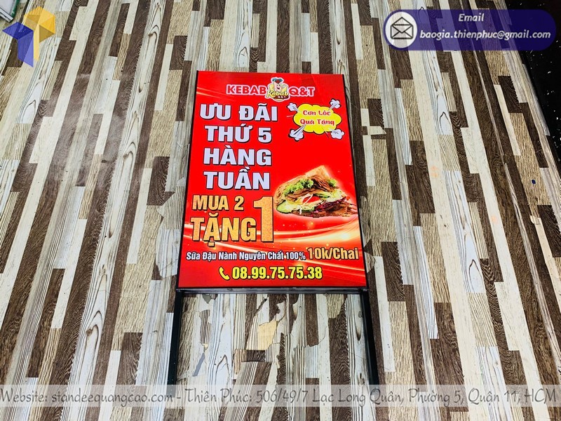 standee-quang-cao-chu-A-dep