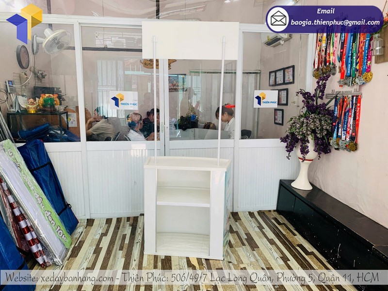 booth-nhua-samling-nhua-gia-re-tot
