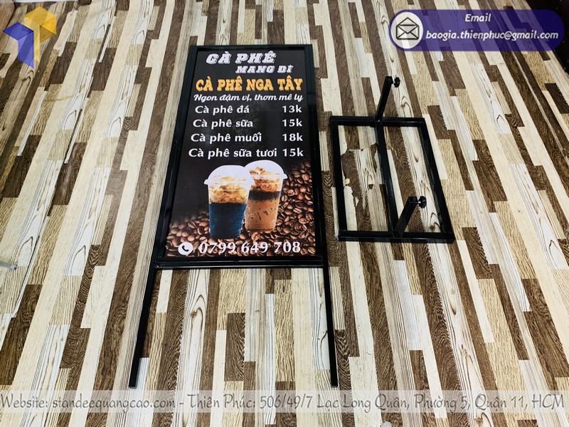 standee-dung-hai-mat-dep